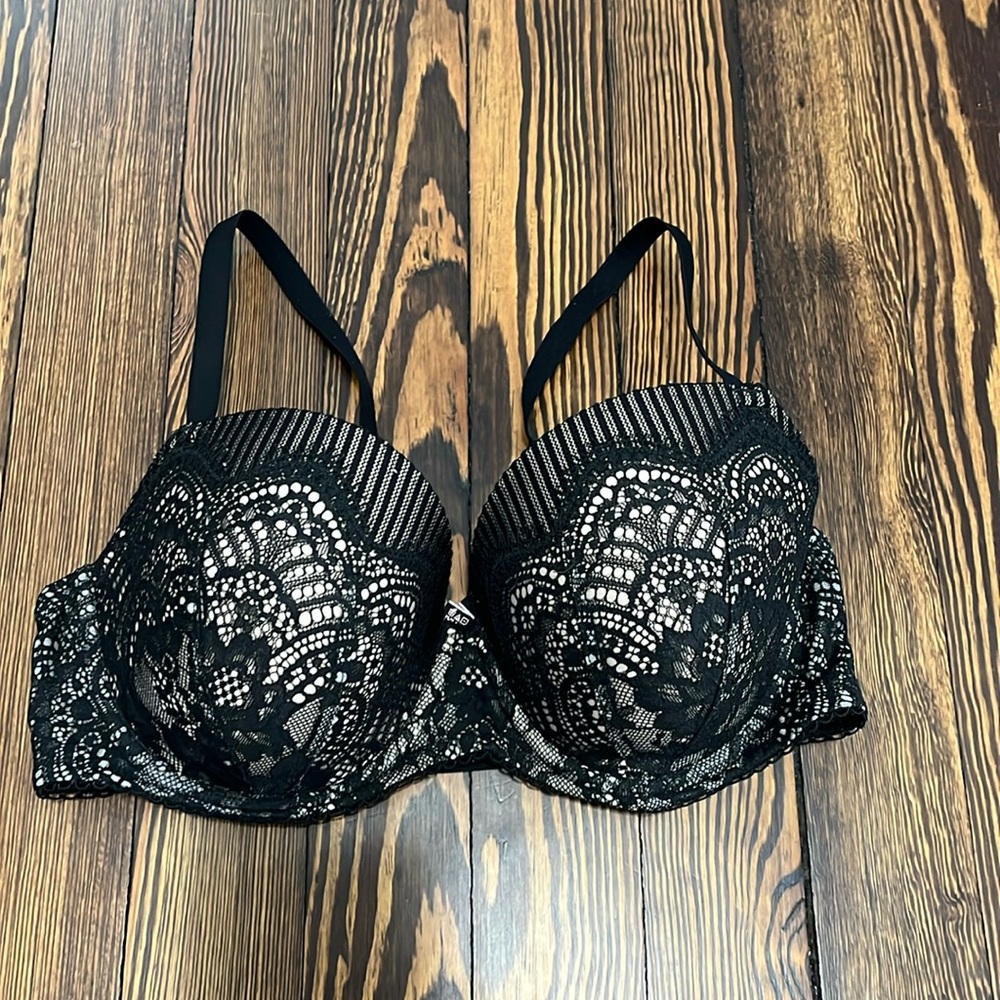 Victoria’s Secret Balconette Bra size: 34DD